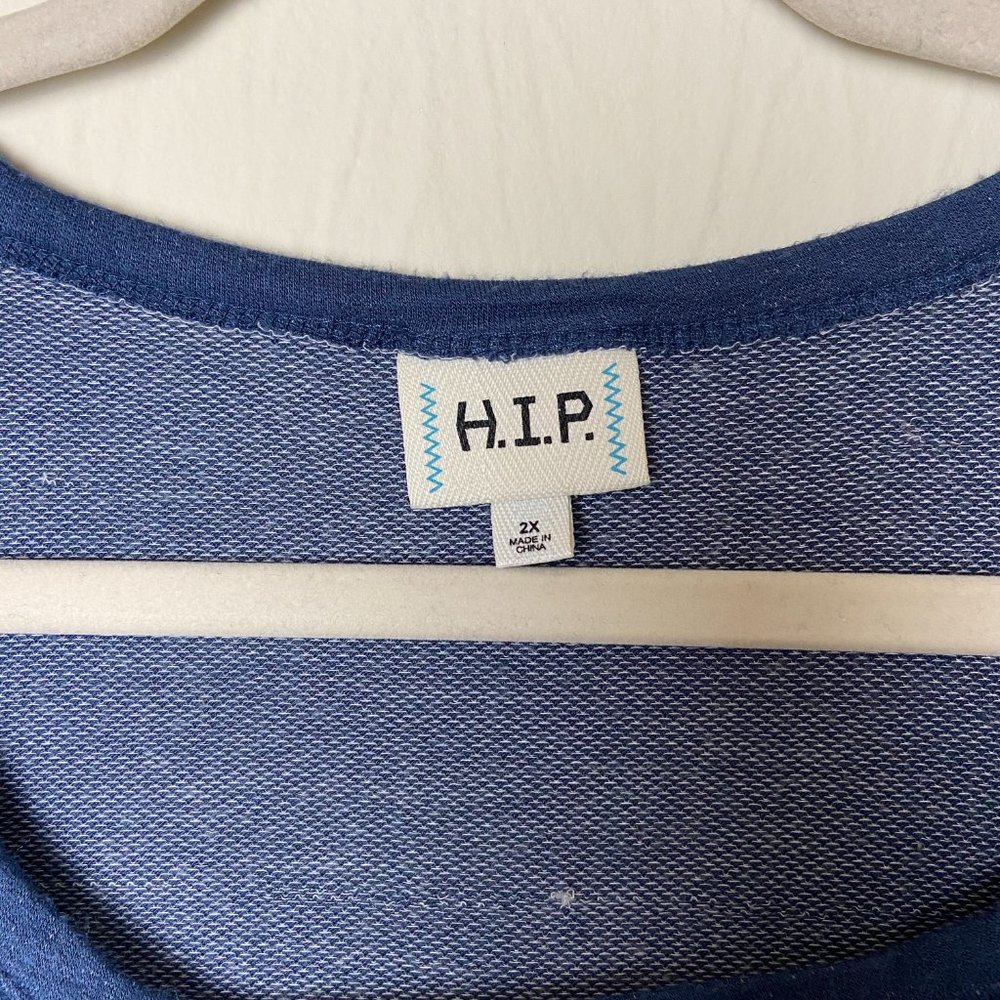 H.I.P Keyhole blouse - Picture 2 of 3